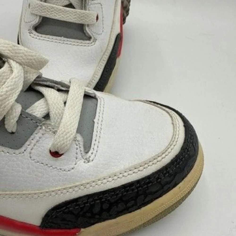 LOOK! Nike Air Jordan 3 Retro PS 2013 429487-120 Kids Youth 2.5Y Fire Red Cement